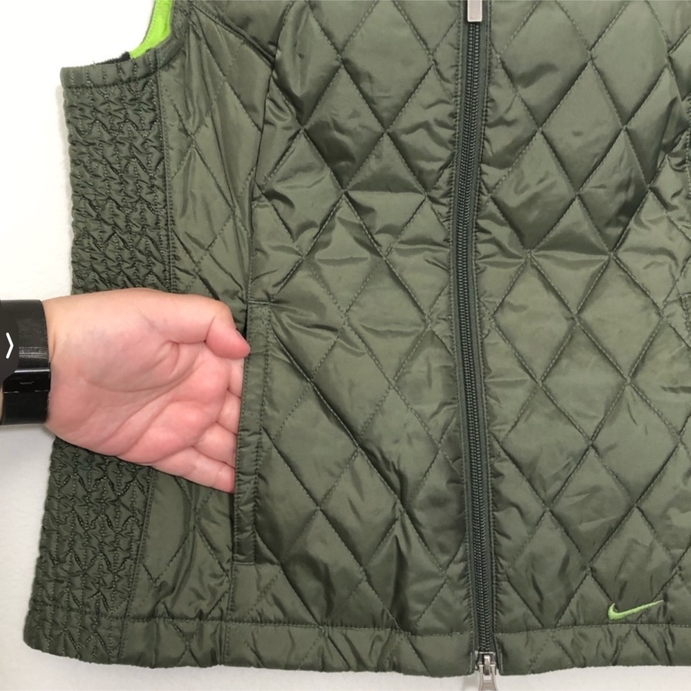 NIKE Women’s Neutral Green Quilted Puffer Vest with Fur Collar - Picture 9 of 14